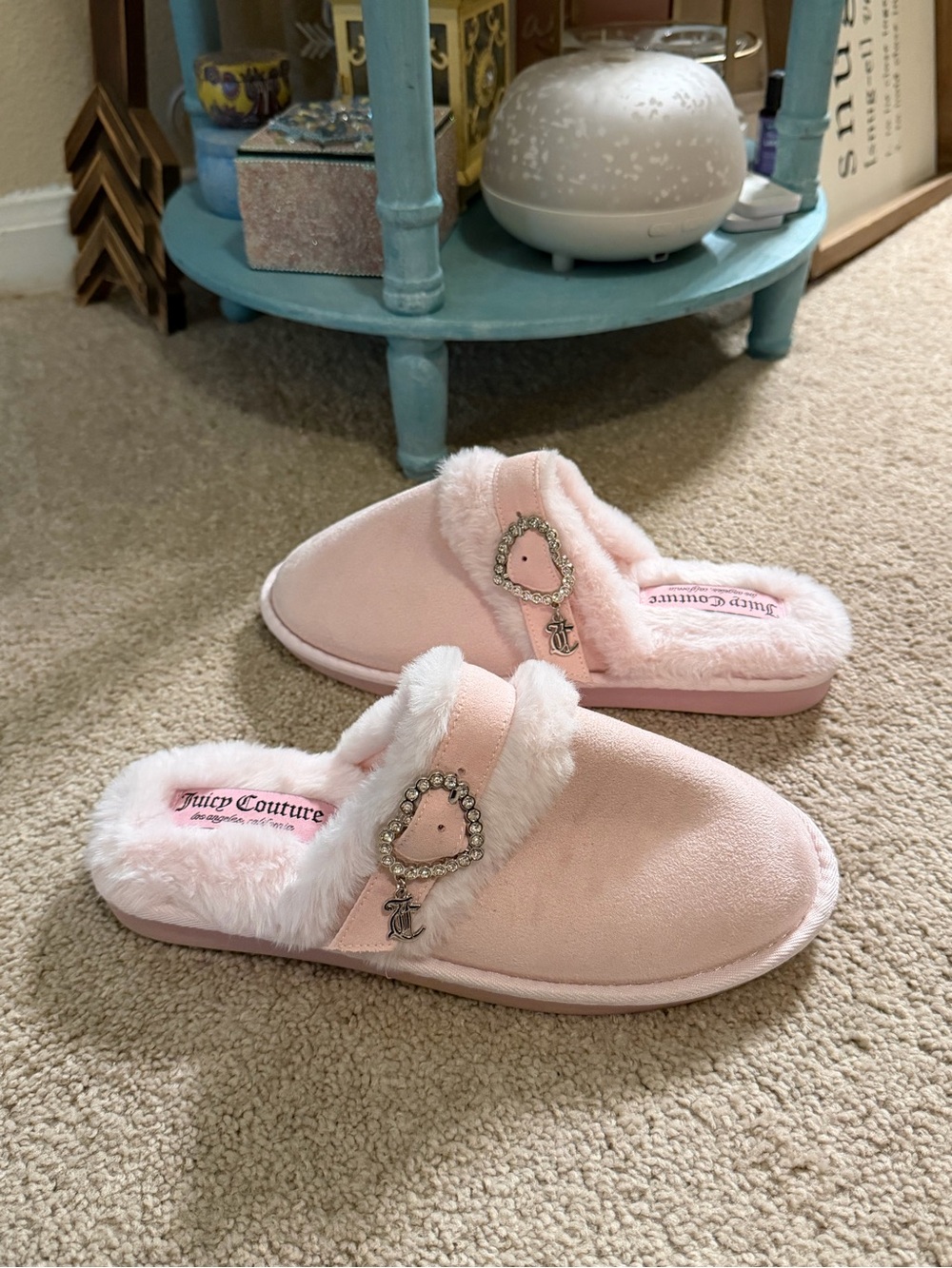 Juicy Couture Pale Pink Faux-Fur Slip-On Slippers with Rhinestone Heart Charm